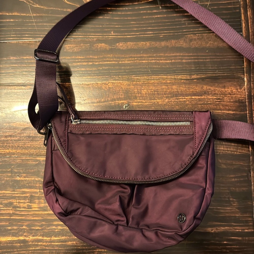 Lululemon All Night Festival Bag 5L Plum